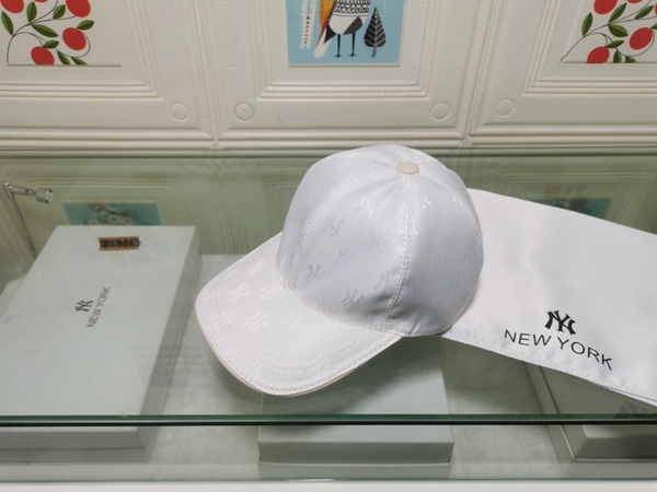 ブランド帽子正面デザイン